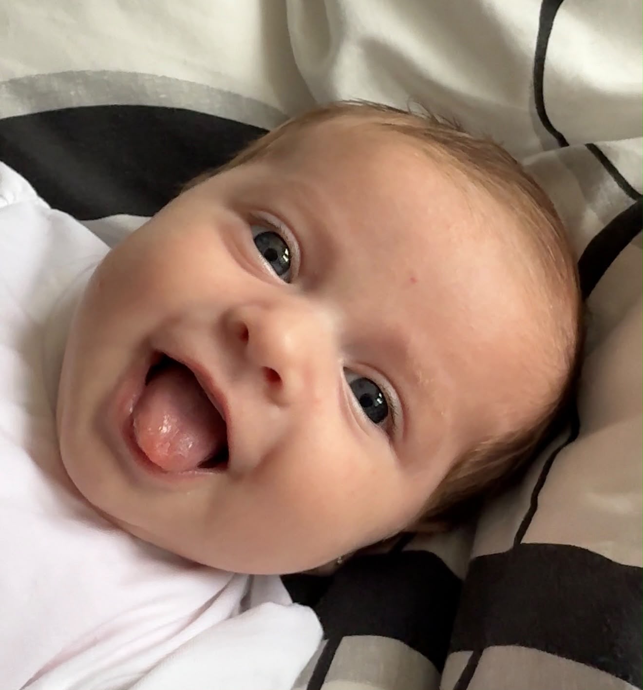 Noa sonriendo